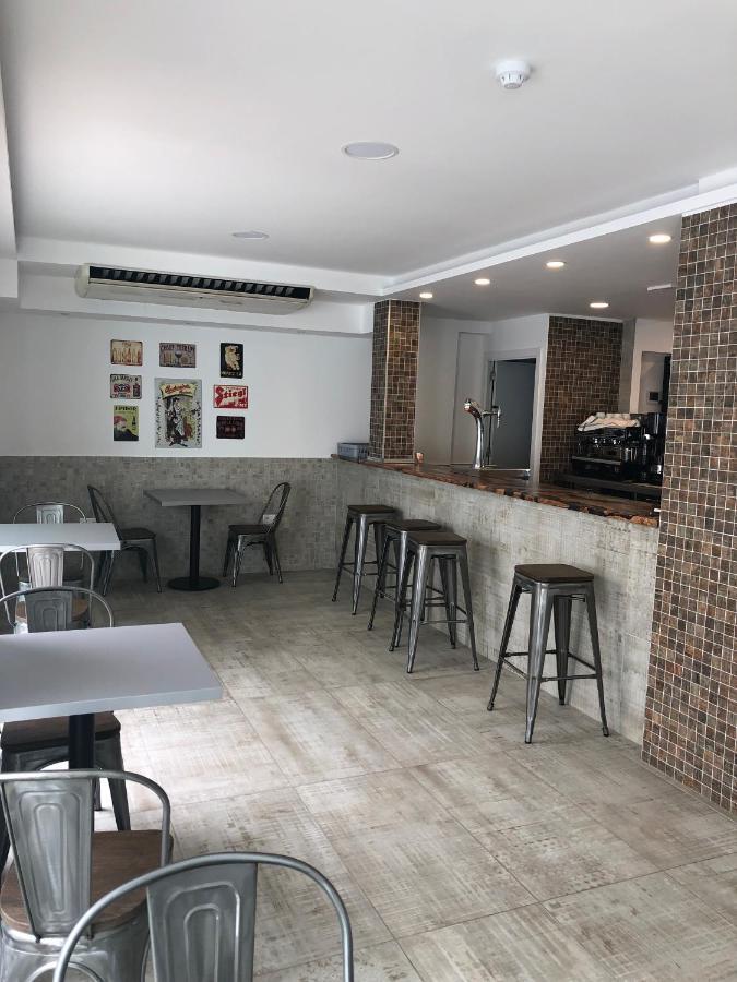 Hostal Rosalia San Antonio  Kültér fotó