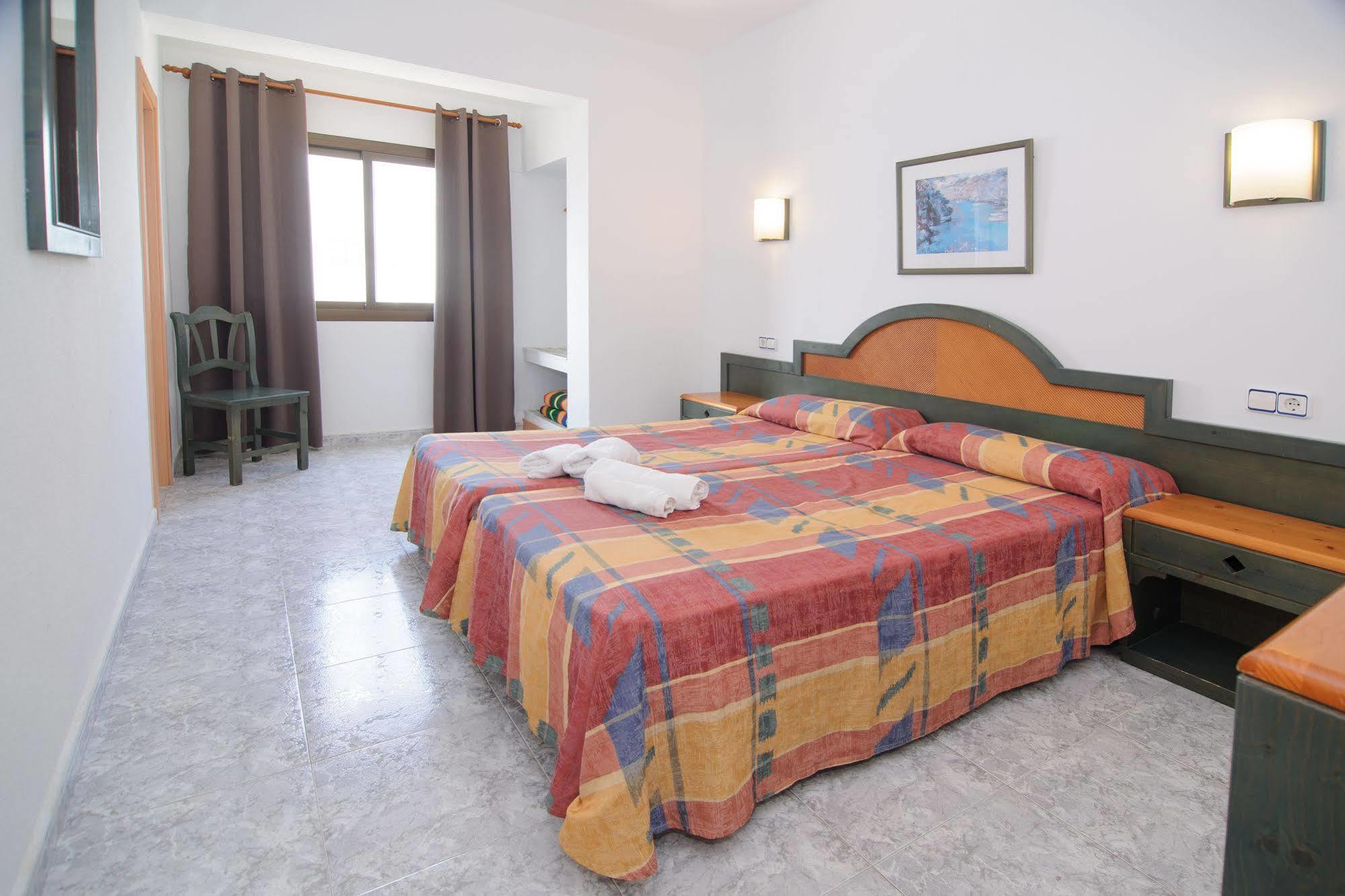 Hostal Rosalia San Antonio  Kültér fotó