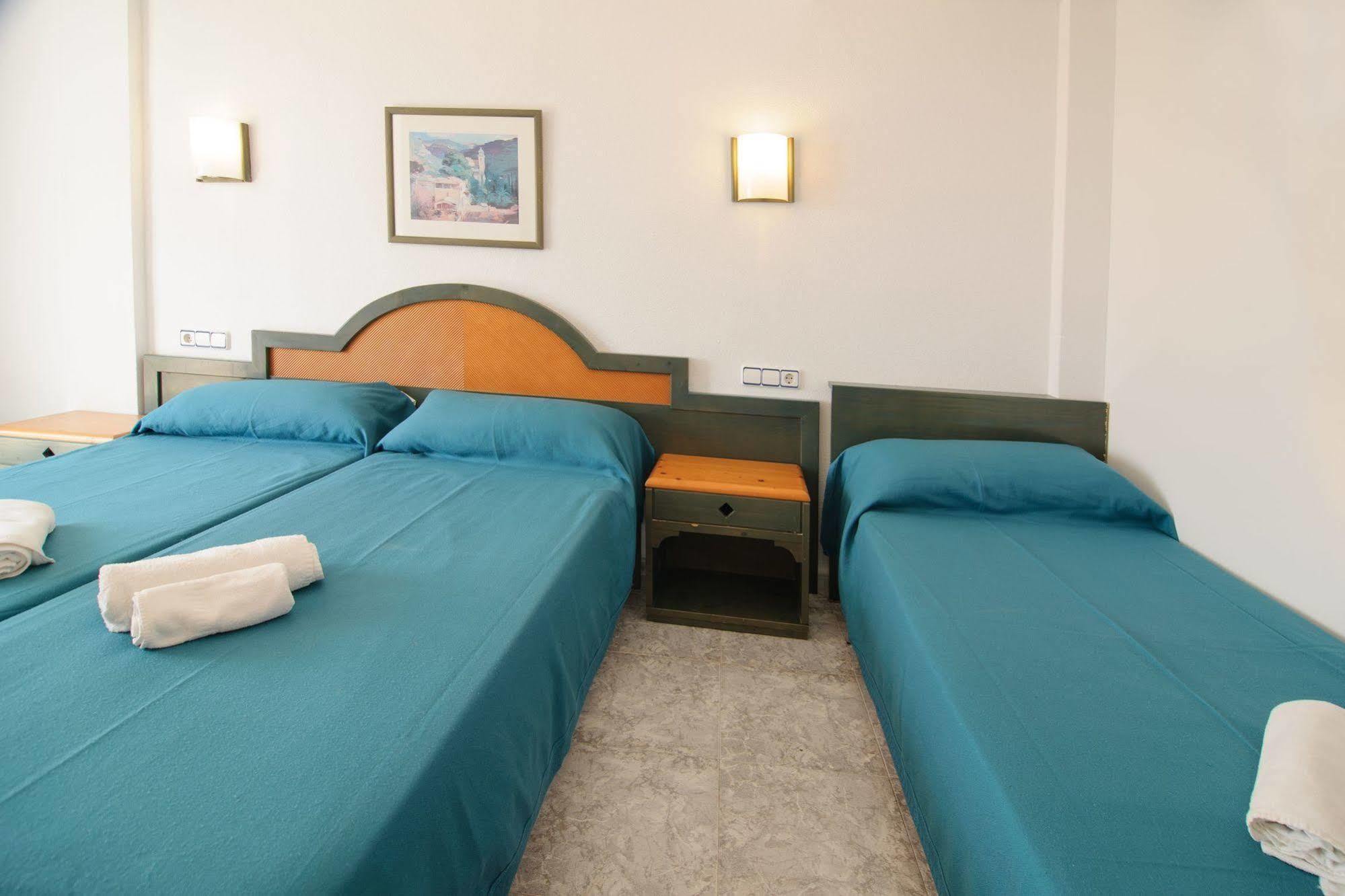 Hostal Rosalia San Antonio  Kültér fotó